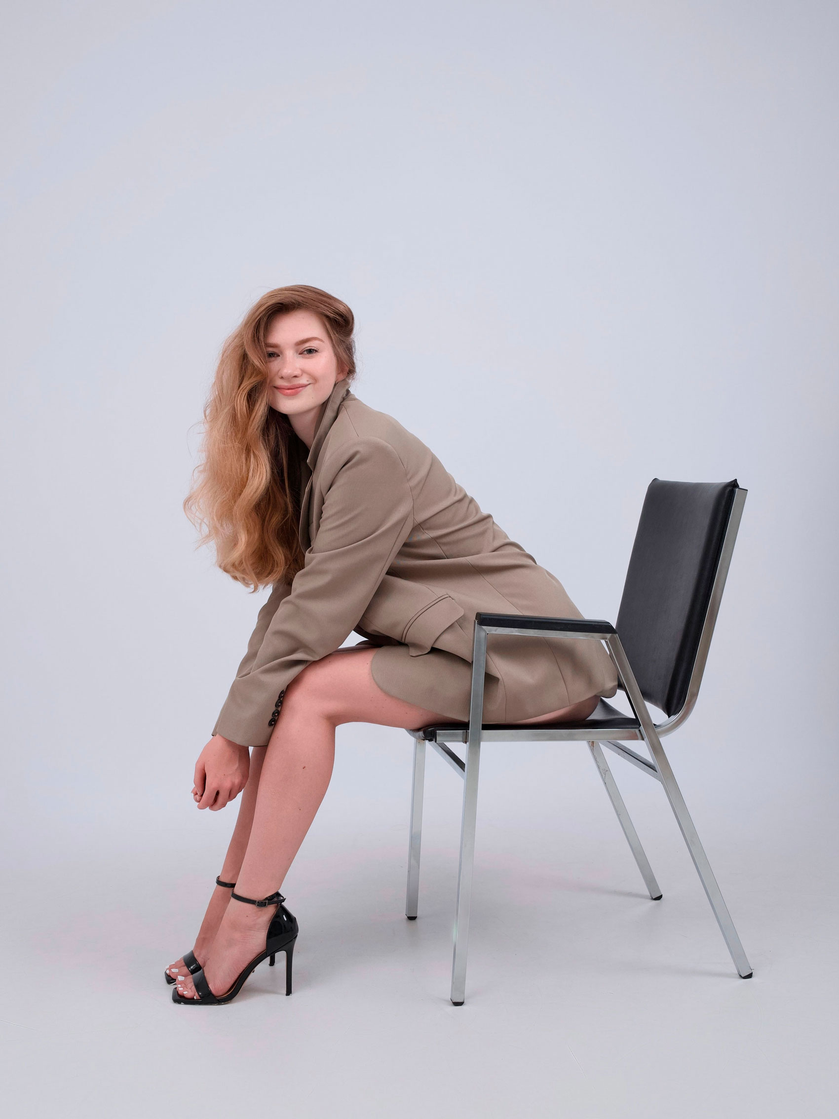 Фотосессия без фотографа на белом фоне